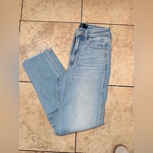 Hollister Light Wash Cropped High-Rise Jeans